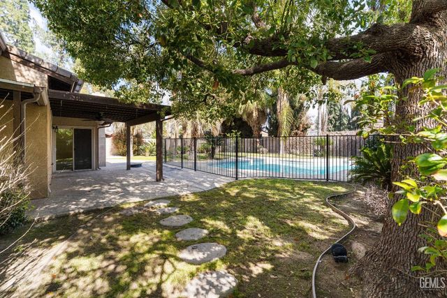 1808 El Portal Drive, Bakersfield, CA 93309