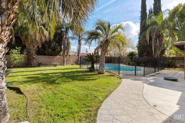 1808 El Portal Drive, Bakersfield, CA 93309