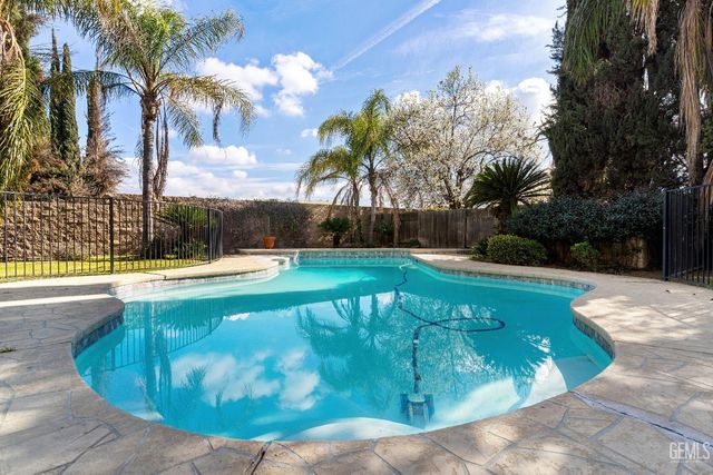 1808 El Portal Drive, Bakersfield, CA 93309