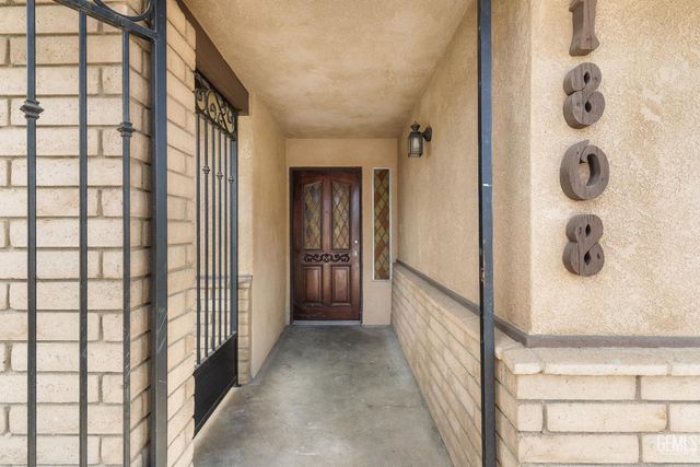 1808 El Portal Drive, Bakersfield, CA 93309