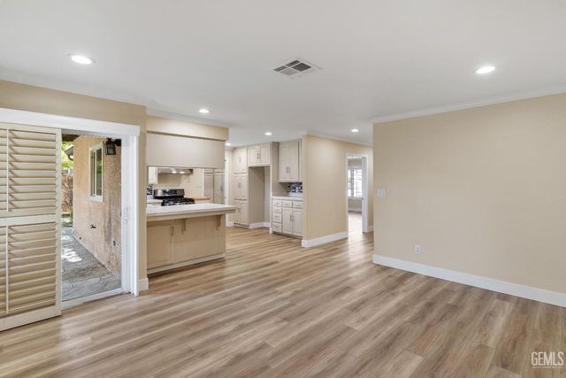 1808 El Portal Drive, Bakersfield, CA 93309