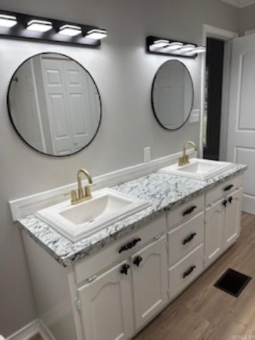 1179 Pinecrest Dr, Camden, AR 71701