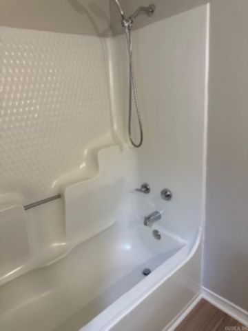 1179 Pinecrest Dr, Camden, AR 71701