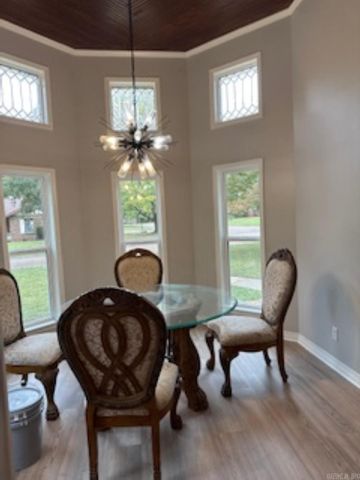 1179 Pinecrest Dr, Camden, AR 71701