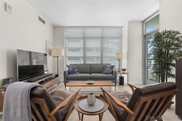 425 W Beech Street 1201, San Diego, CA 92101