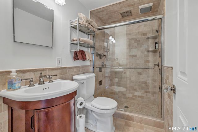 87 James Street, Fairfield, CT 06824