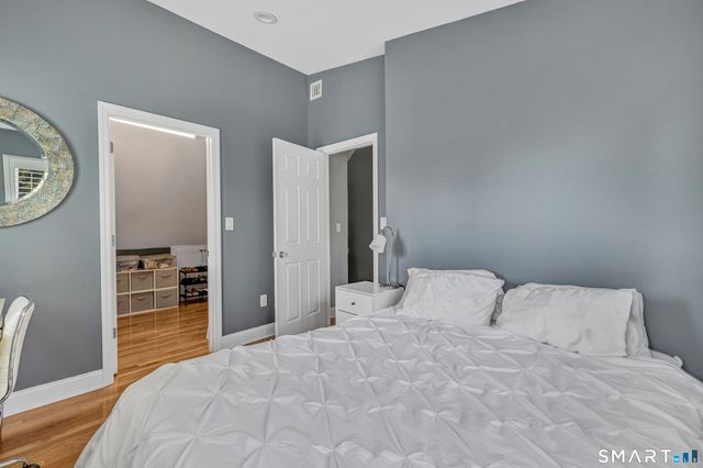 87 James Street, Fairfield, CT 06824