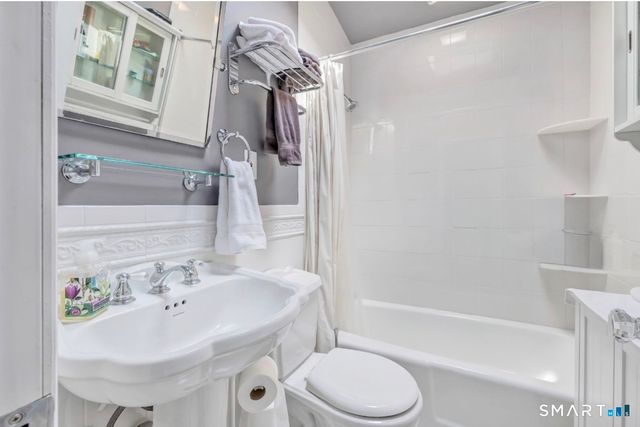 87 James Street, Fairfield, CT 06824