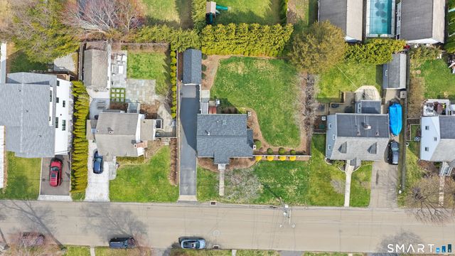 87 James Street, Fairfield, CT 06824