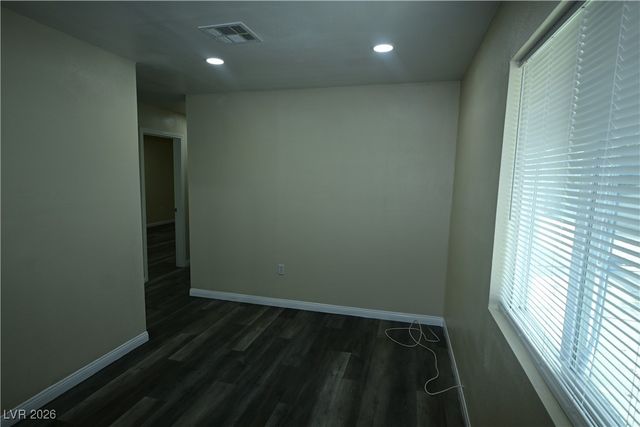 2830 Cedar Street 2, Las Vegas, NV 89104