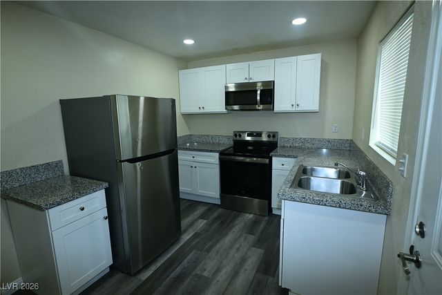 2830 Cedar Street 2, Las Vegas, NV 89104
