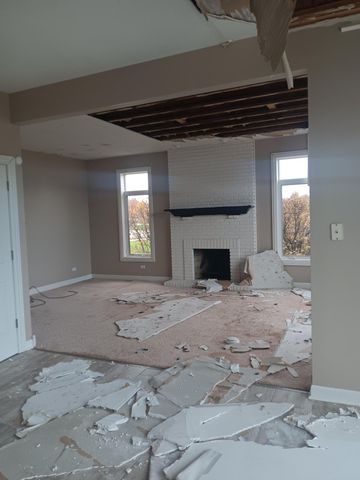 307 Salisbury Drive, Munster, IN 46321