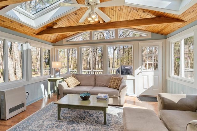 22 Phillips Drive, Westford, MA 01886