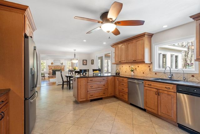 22 Phillips Drive, Westford, MA 01886