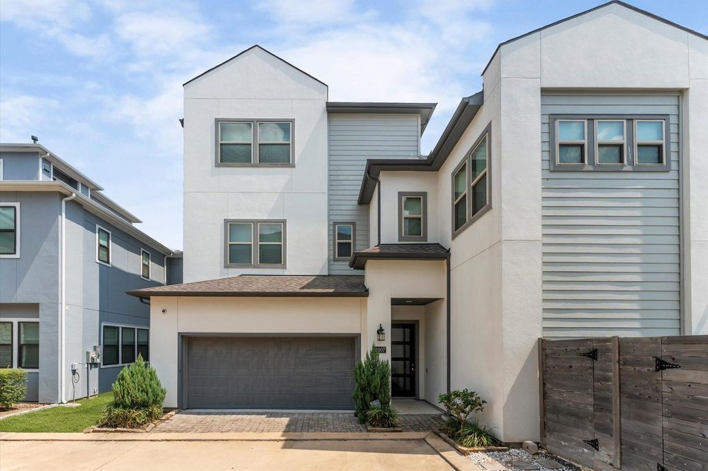 12007 Royal Oaks Run Drive, Houston, TX 77082