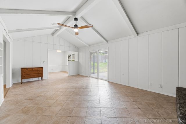 1906 Rolling Hills Drive, Bartlesville, OK 74006