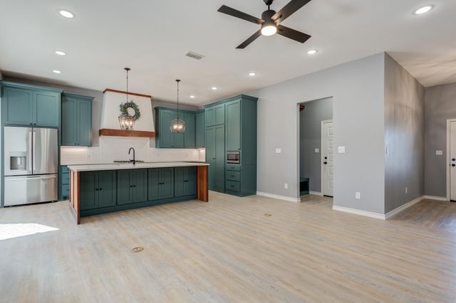 12701 Kenosha Avenue, Lubbock, TX 79423