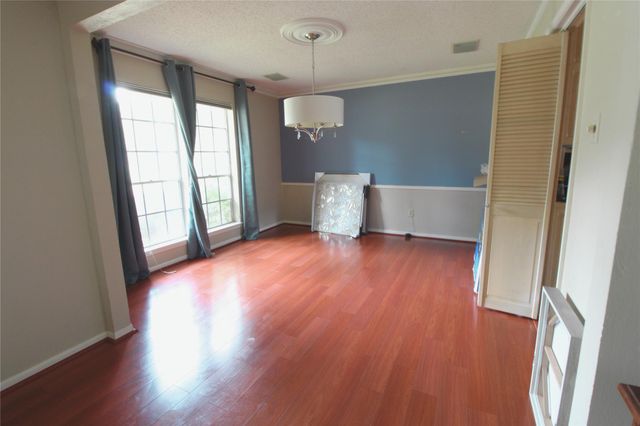 2007 River Falls Drive, Houston, TX 77339