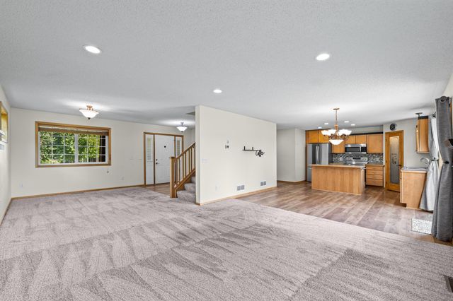 1507 Hidden Trail, Mayer, MN 55360