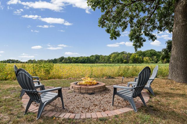 1507 Hidden Trail, Mayer, MN 55360