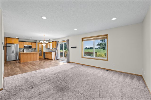 1507 Hidden Trail, Mayer, MN 55360