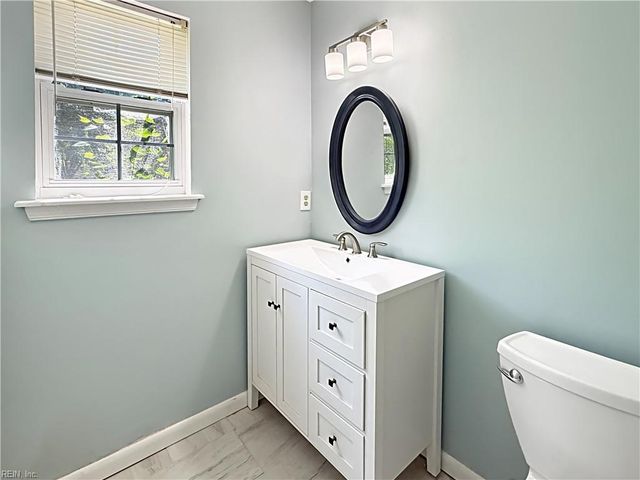 1021 Fentress RD, Chesapeake, VA 23322