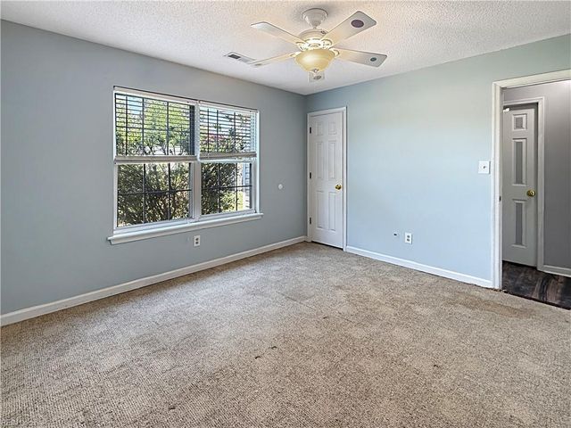 1021 Fentress RD, Chesapeake, VA 23322