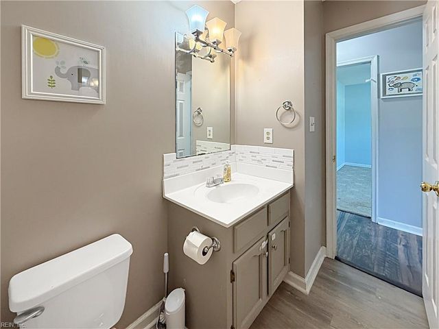 1021 Fentress RD, Chesapeake, VA 23322