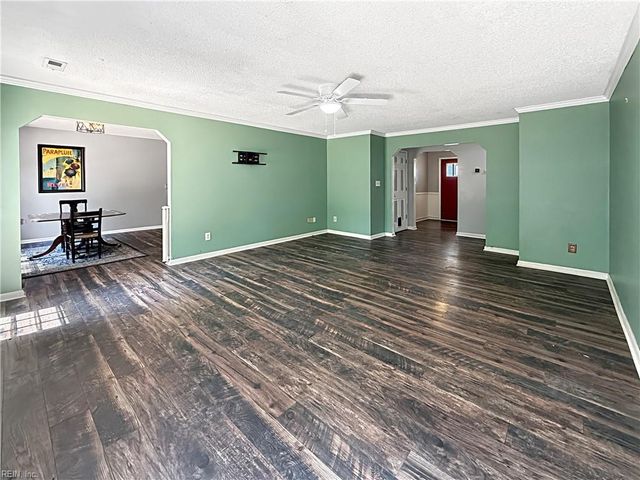 1021 Fentress RD, Chesapeake, VA 23322