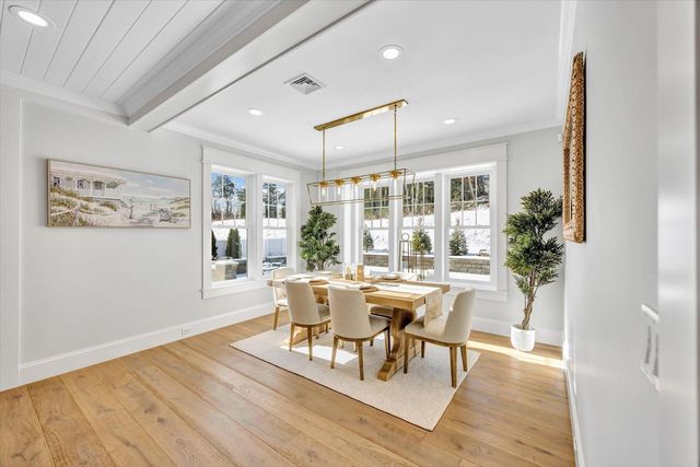 22 Country Club Lane, Mashpee, MA 02649