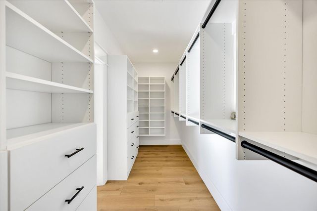 22 Country Club Lane, Mashpee, MA 02649