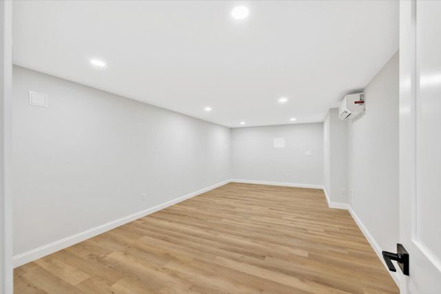 22 Country Club Lane, Mashpee, MA 02649