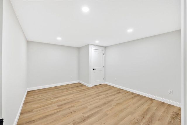 22 Country Club Lane, Mashpee, MA 02649