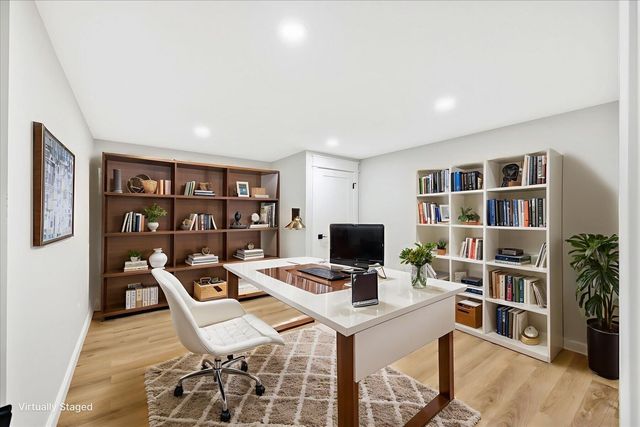 22 Country Club Lane, Mashpee, MA 02649