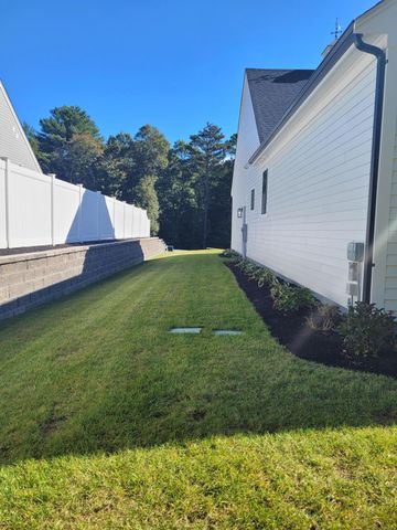 22 Country Club Lane, Mashpee, MA 02649