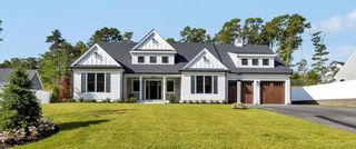 22 Country Club Lane, Mashpee, MA 02649