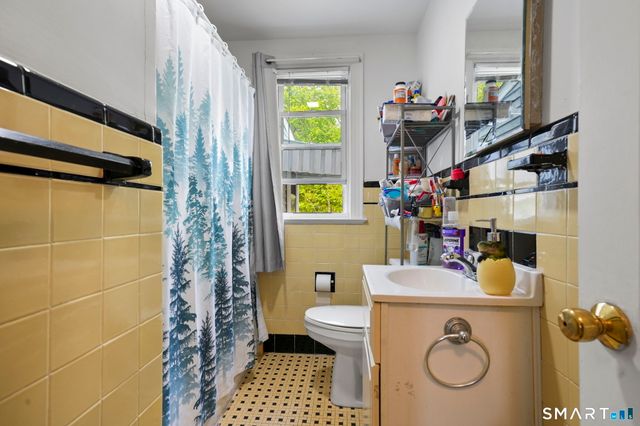 185 Lee Street, West Haven, CT 06516