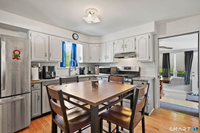 185 Lee Street, West Haven, CT 06516