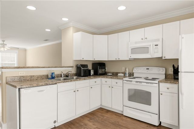 1725 Harvey Mitchell Parkway S 1631, College Station, TX 77840