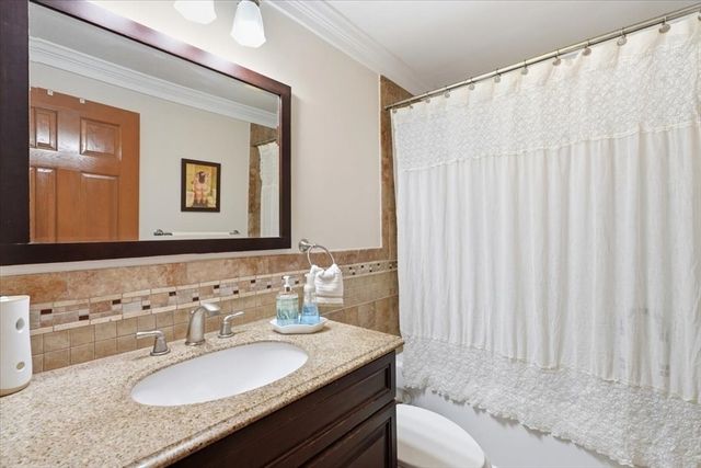 3 Devine Rd, Randolph, MA 02368