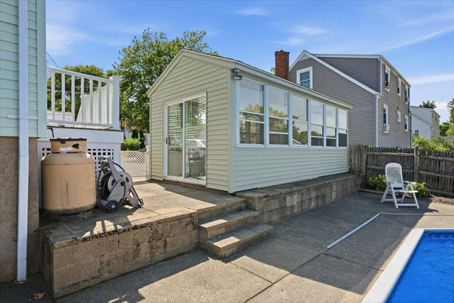 3 Devine Rd, Randolph, MA 02368