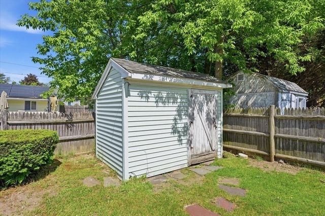 3 Devine Rd, Randolph, MA 02368