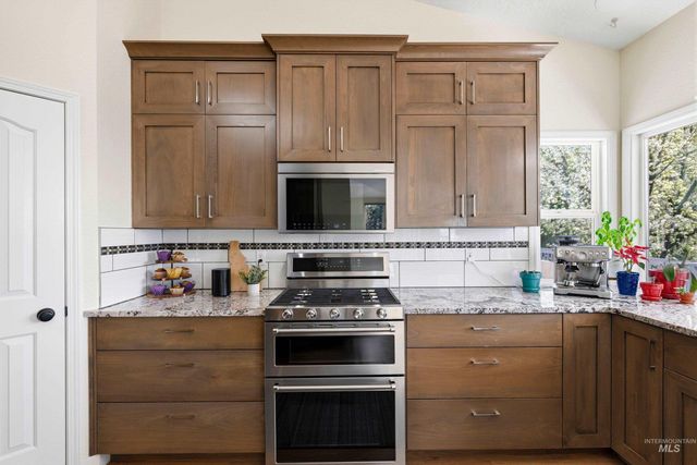 3335 E Red Stone Drive, Boise, ID 83712