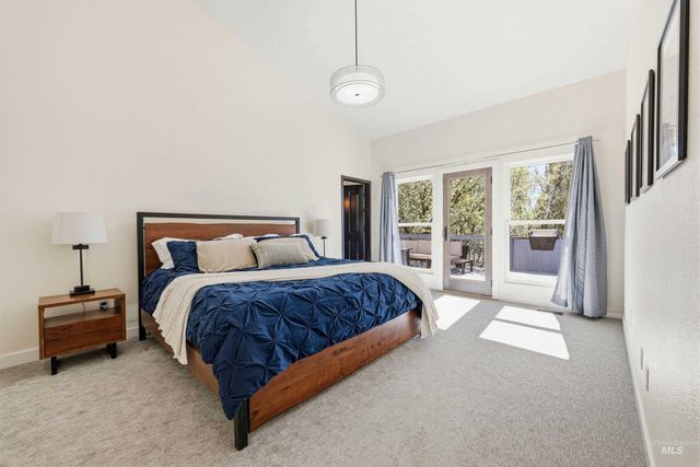 3335 E Red Stone Drive, Boise, ID 83712