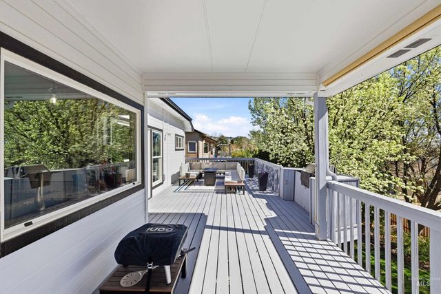 3335 E Red Stone Drive, Boise, ID 83712