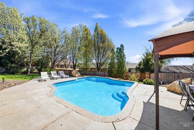 3335 E Red Stone Drive, Boise, ID 83712