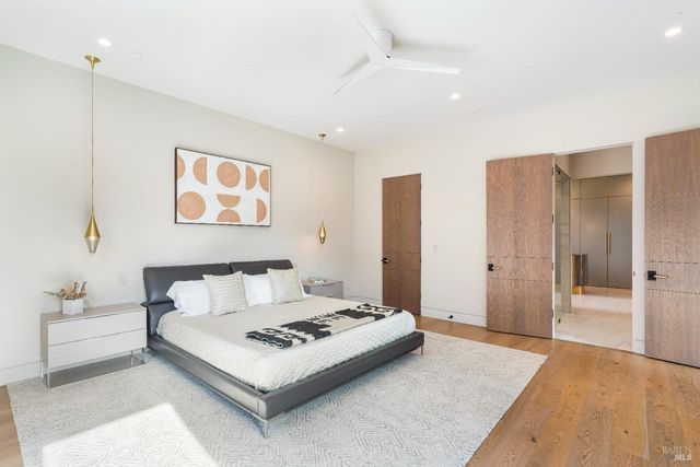 991 Grove St, Healdsburg, CA 95448