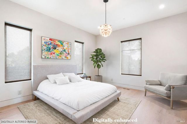 991 Grove St, Healdsburg, CA 95448