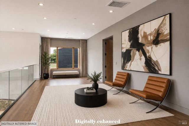 991 Grove St, Healdsburg, CA 95448