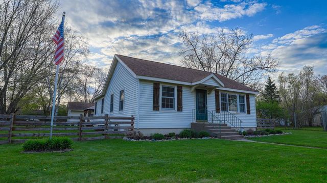 718 Maple Street, Chippewa Falls, WI 54729